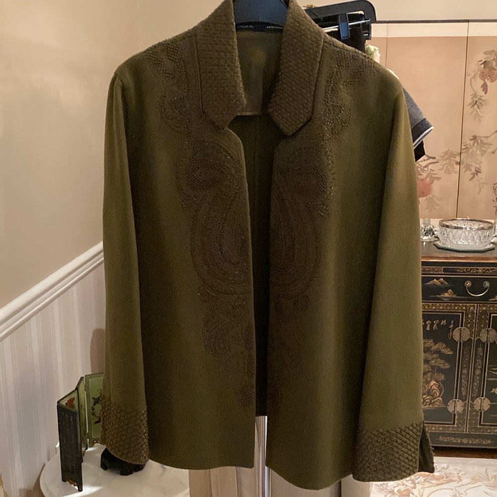 Elegant Olive Green Jacket